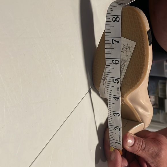 Stuart Weitzman Cream and Black High Heel Pumps, Size 5 NWT - Picture 9 of 9